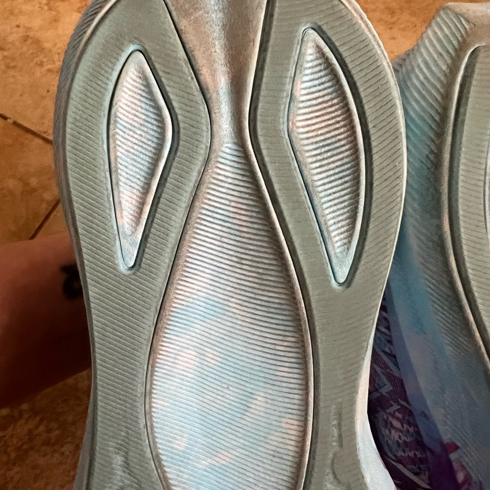 Asics Vibrant Purple and Teal Sneakers - Picture 5 of 7